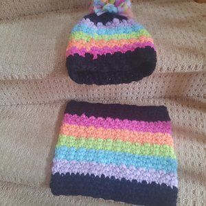 NWOT Women Snood & Beanie Set - One size